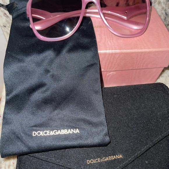 Dolce & Gabbana Vintage Light Pink Sunglasses - Picture 8 of 12